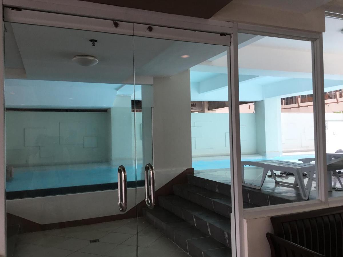 Condominium With Swimming Pool And Viewing Deck Tagaytay City Exteriér fotografie